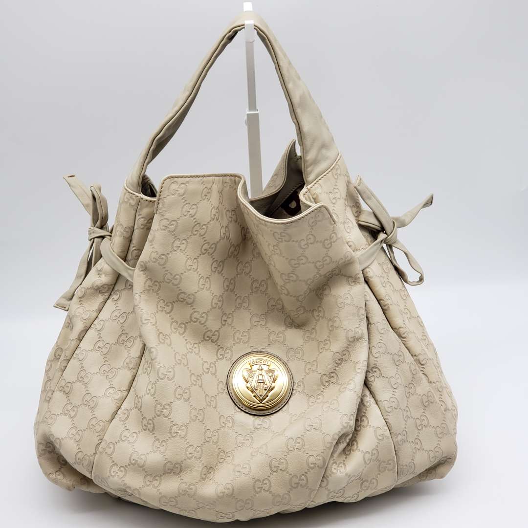 Gucci Cream Shoulder Bag