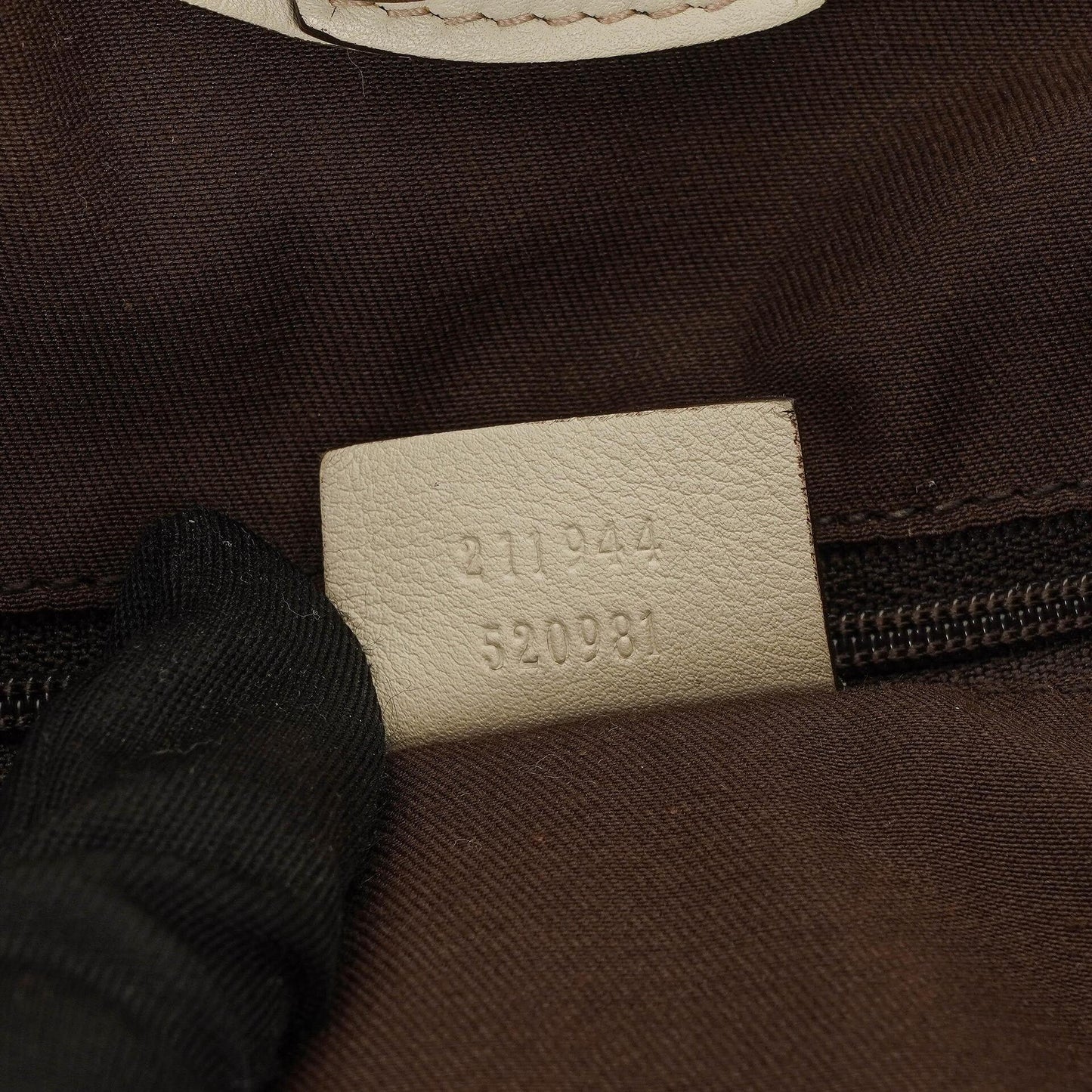 Gucci Sukey Medium Beige GG Canvas Hobo Bag