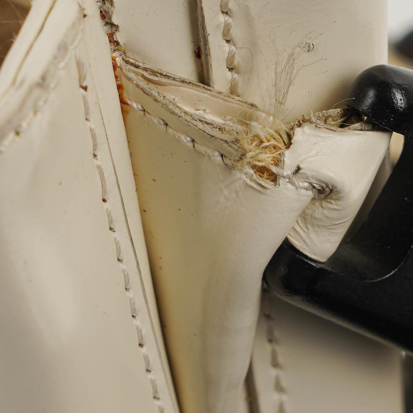 Gucci White Leather Shoulder Bag