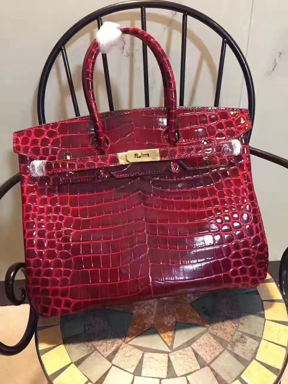 Luxury Hermes Birkin 35cm Crocodile Leather Handbag Red Gold