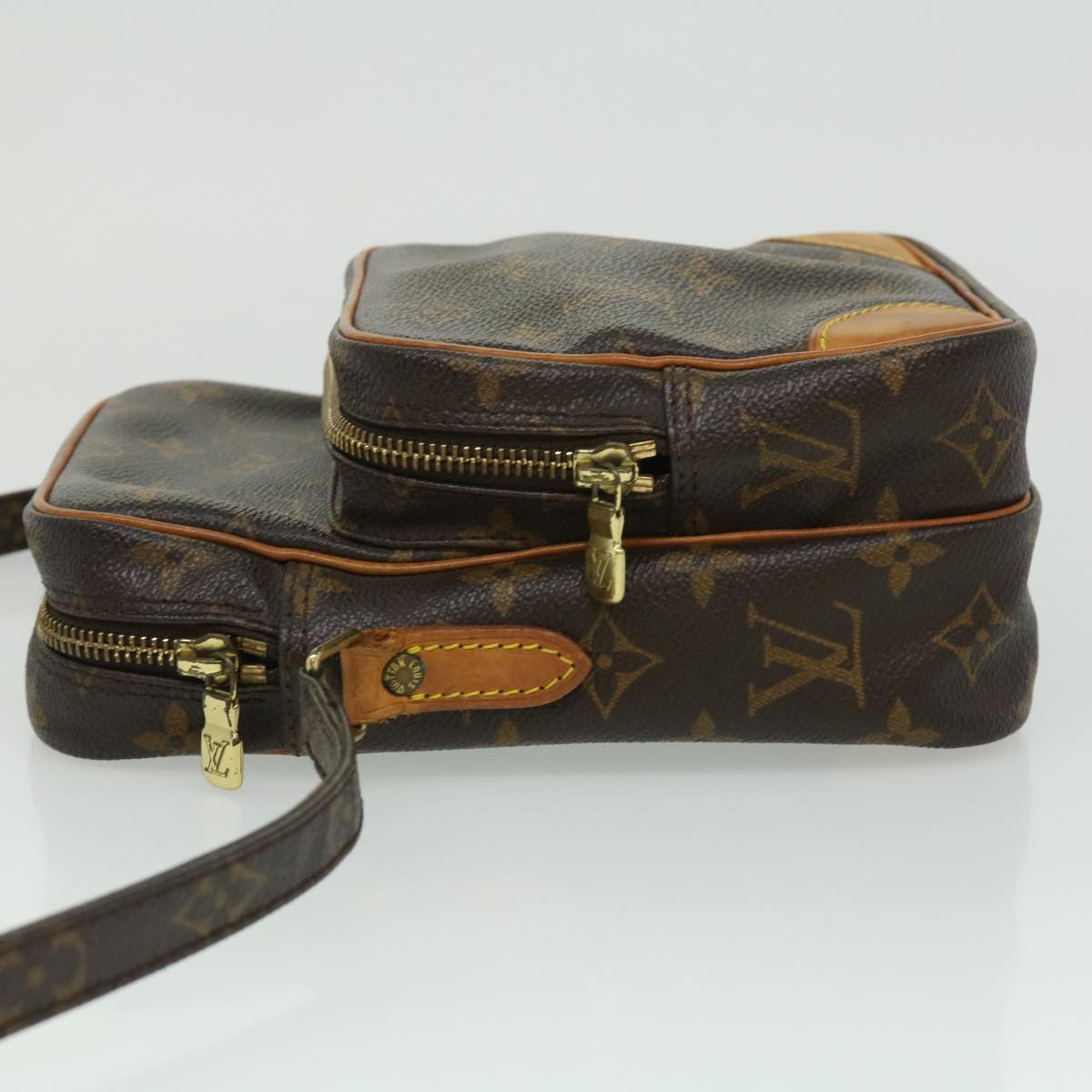LOUIS VUITTON Monogram Amazon Shoulder Bag LV Auth hs1330