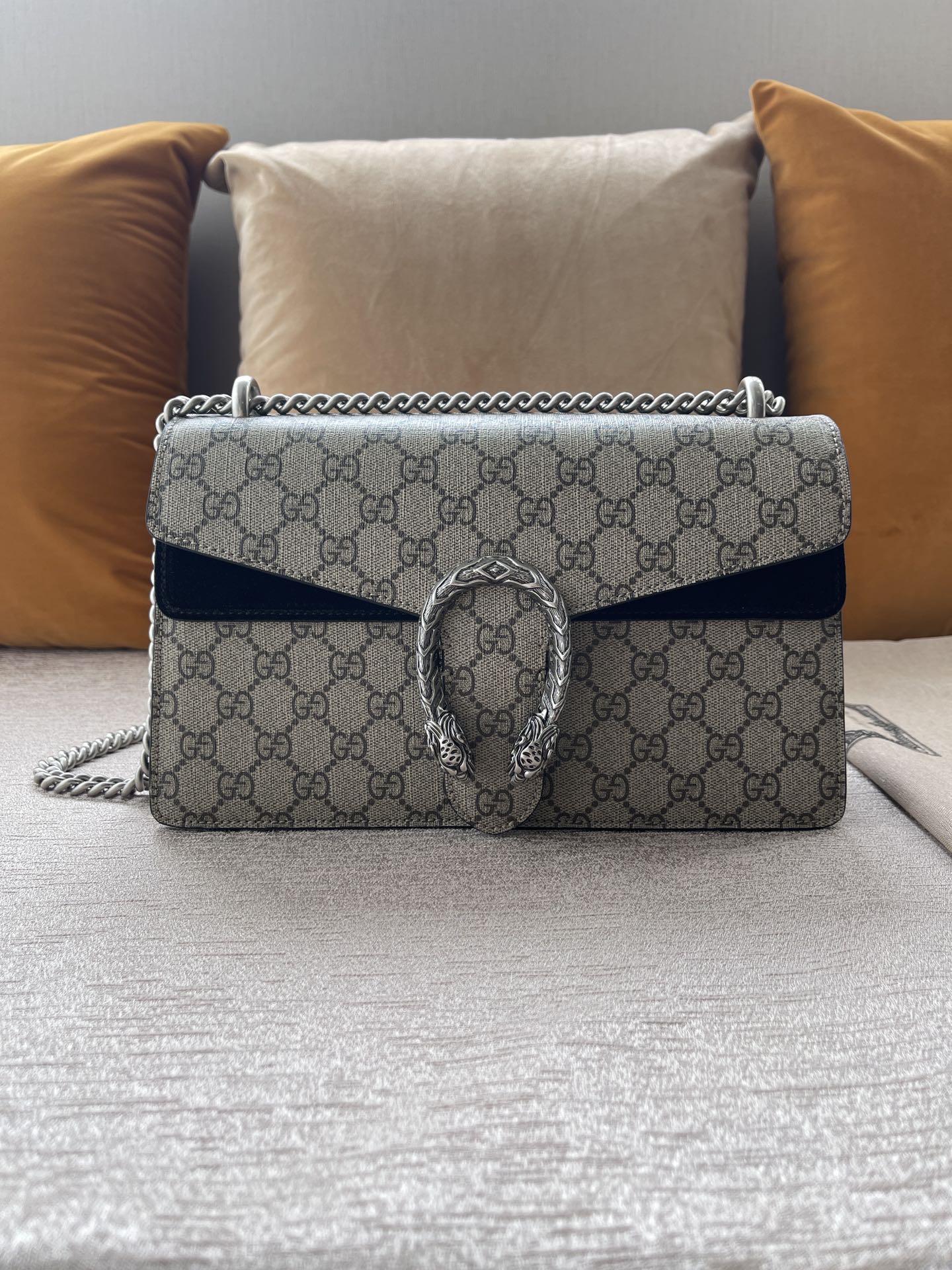 Gucci Dionysus Shoulder Bag Style 3