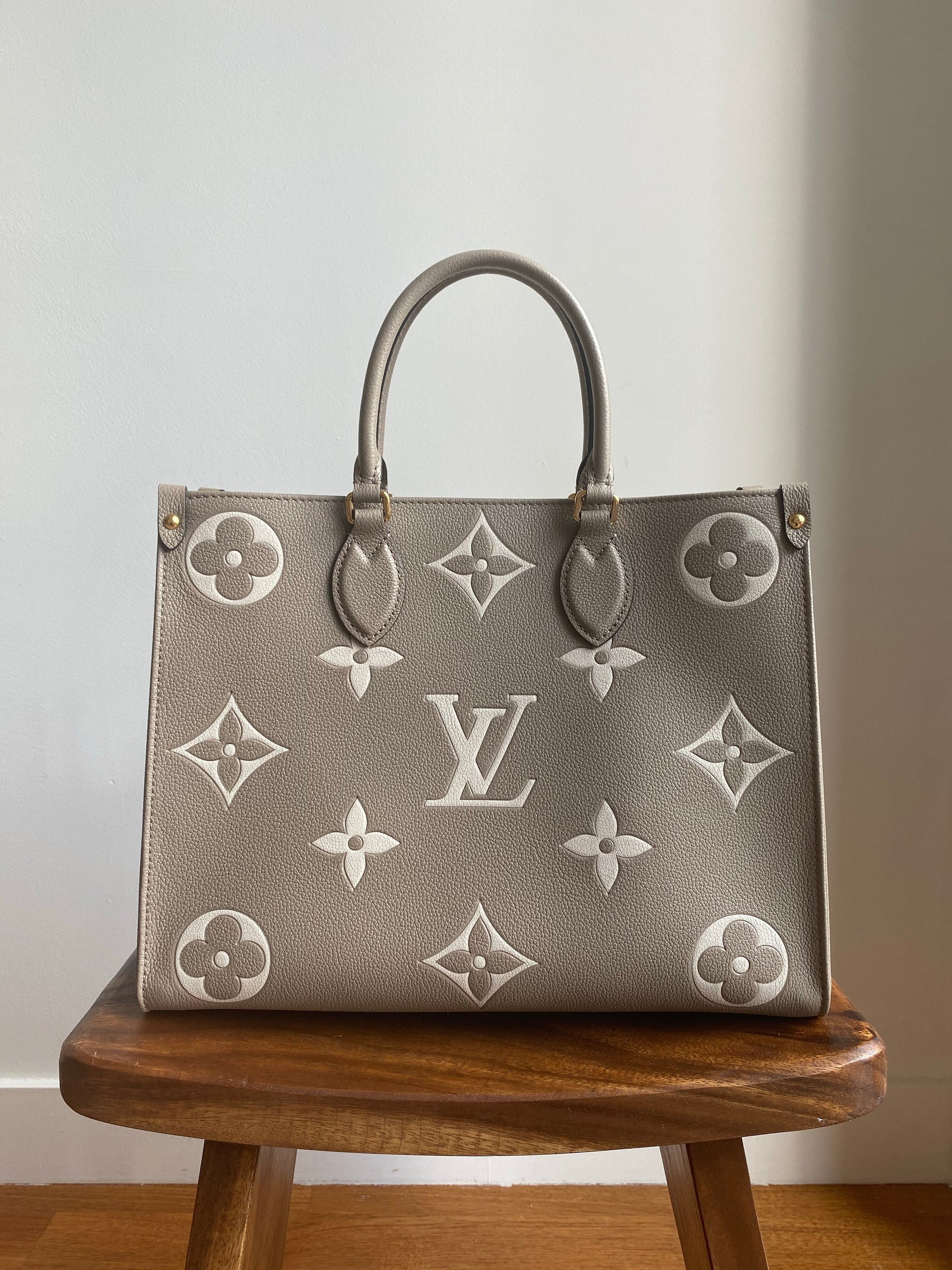 Louis Vuitton Empreinte OnTheGo MM Tote