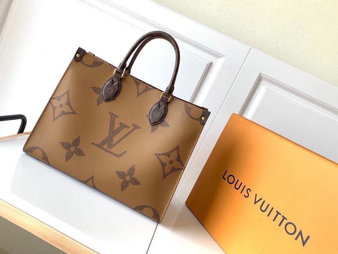Louis Vuitton MM Tote Bag