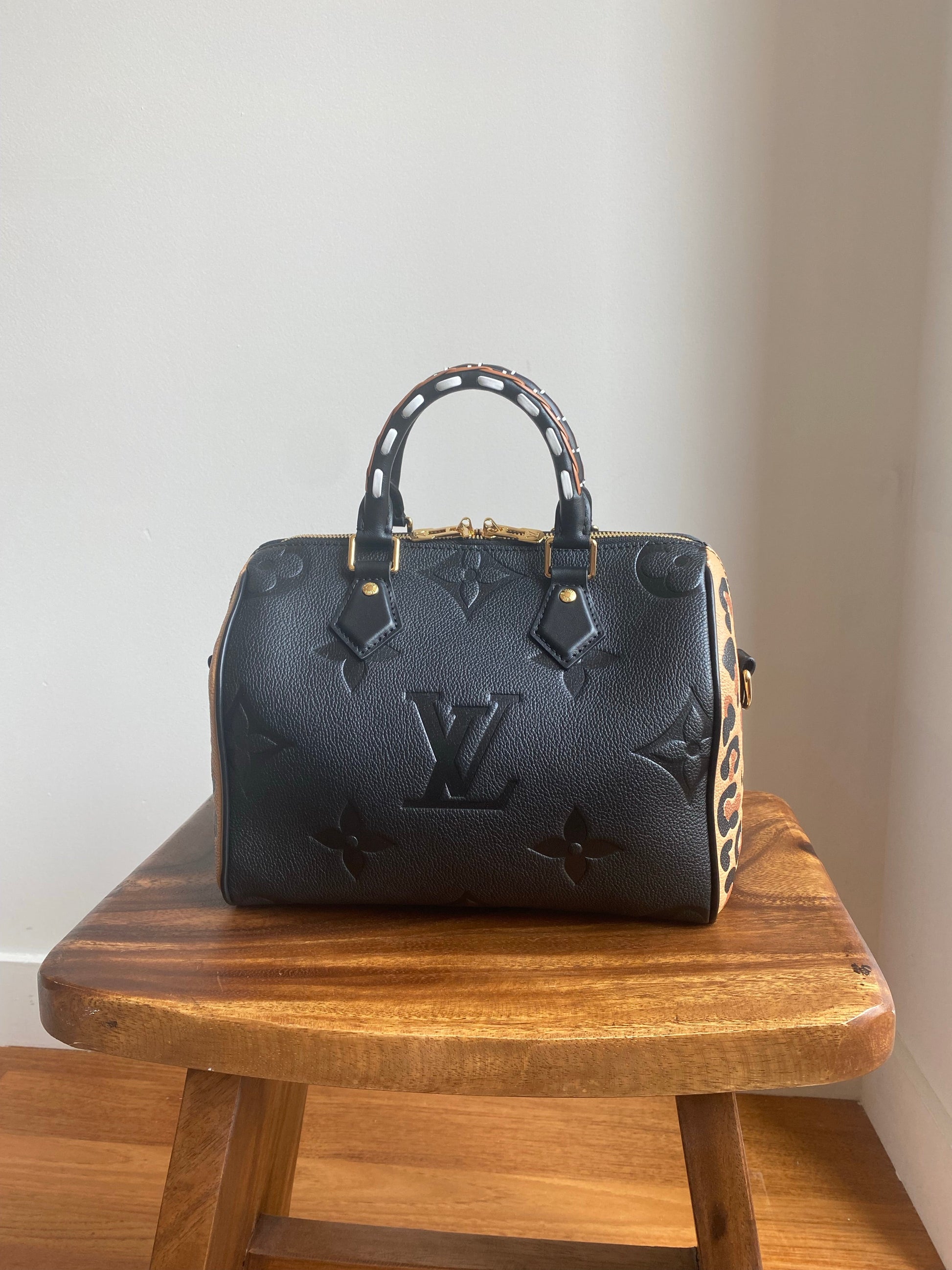 Louis Vuitton Wild at Heart Bandouliere 25 Crossbody