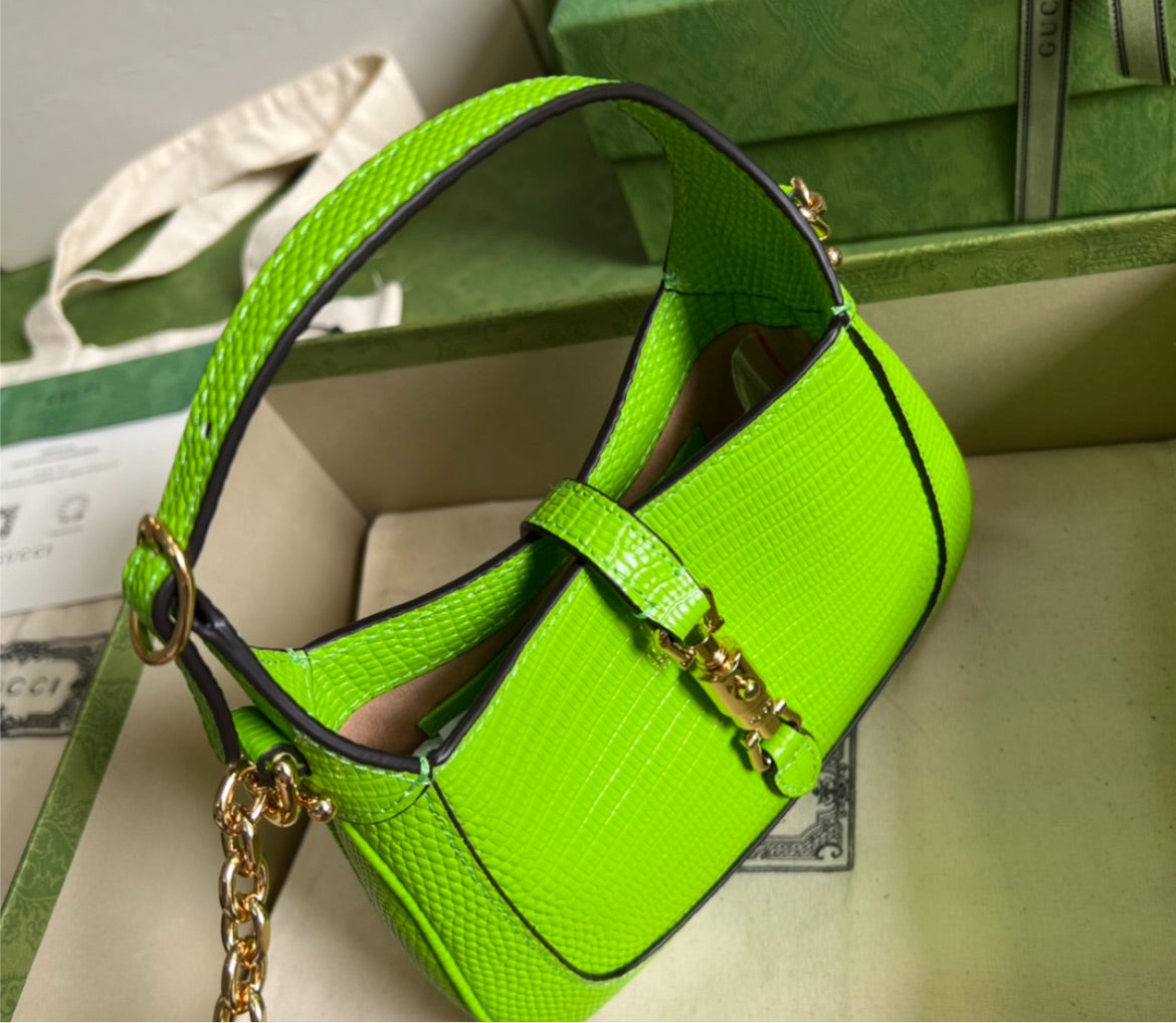 Gucci Woman Shoulder Bag Style 16