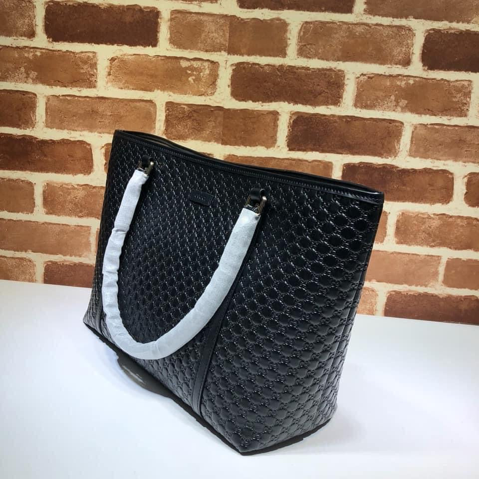 Gucci GG Supreme Leather Shoulder Bag Style 3