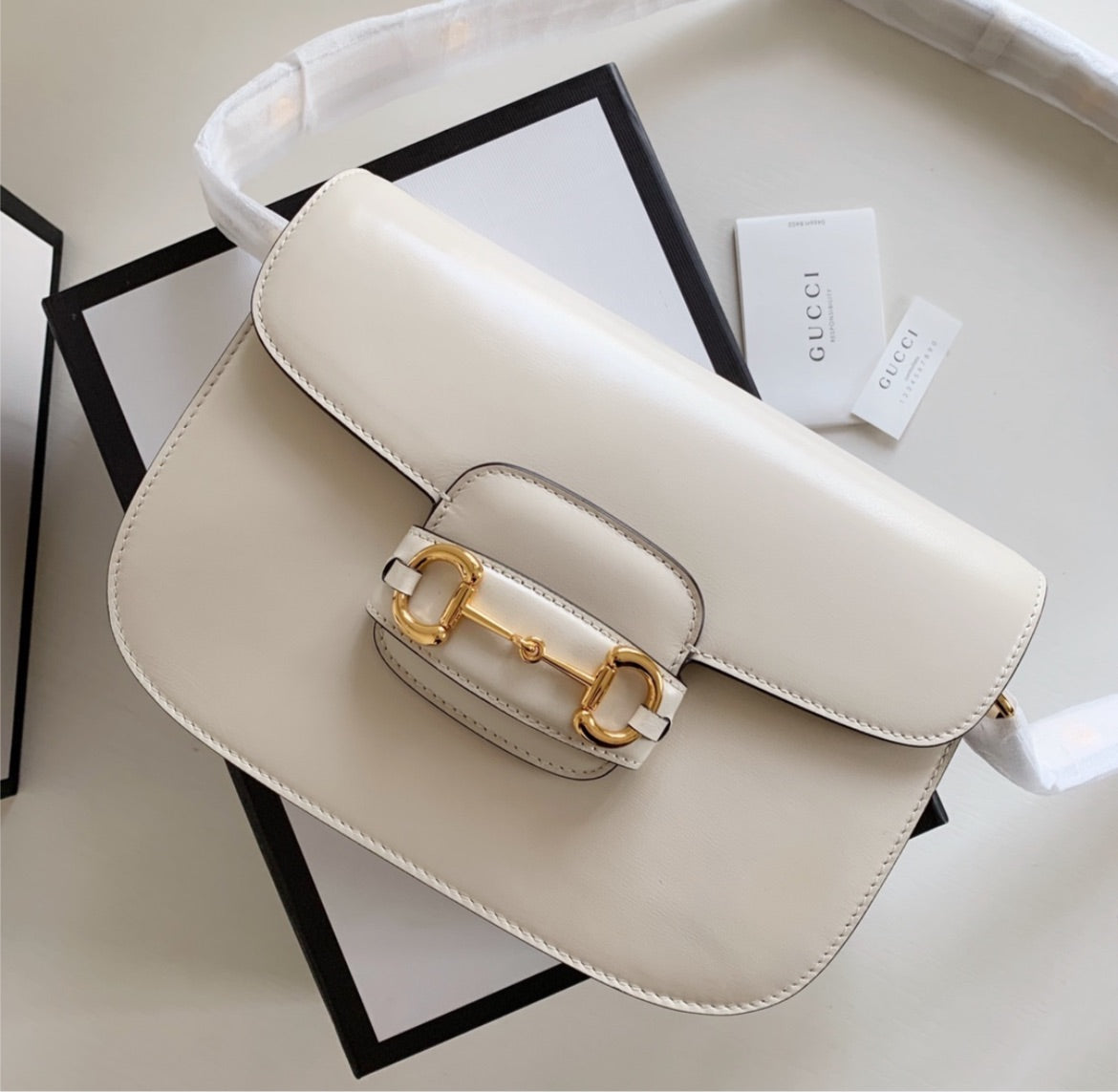 Gucci Woman Shoulder Bag Style 15
