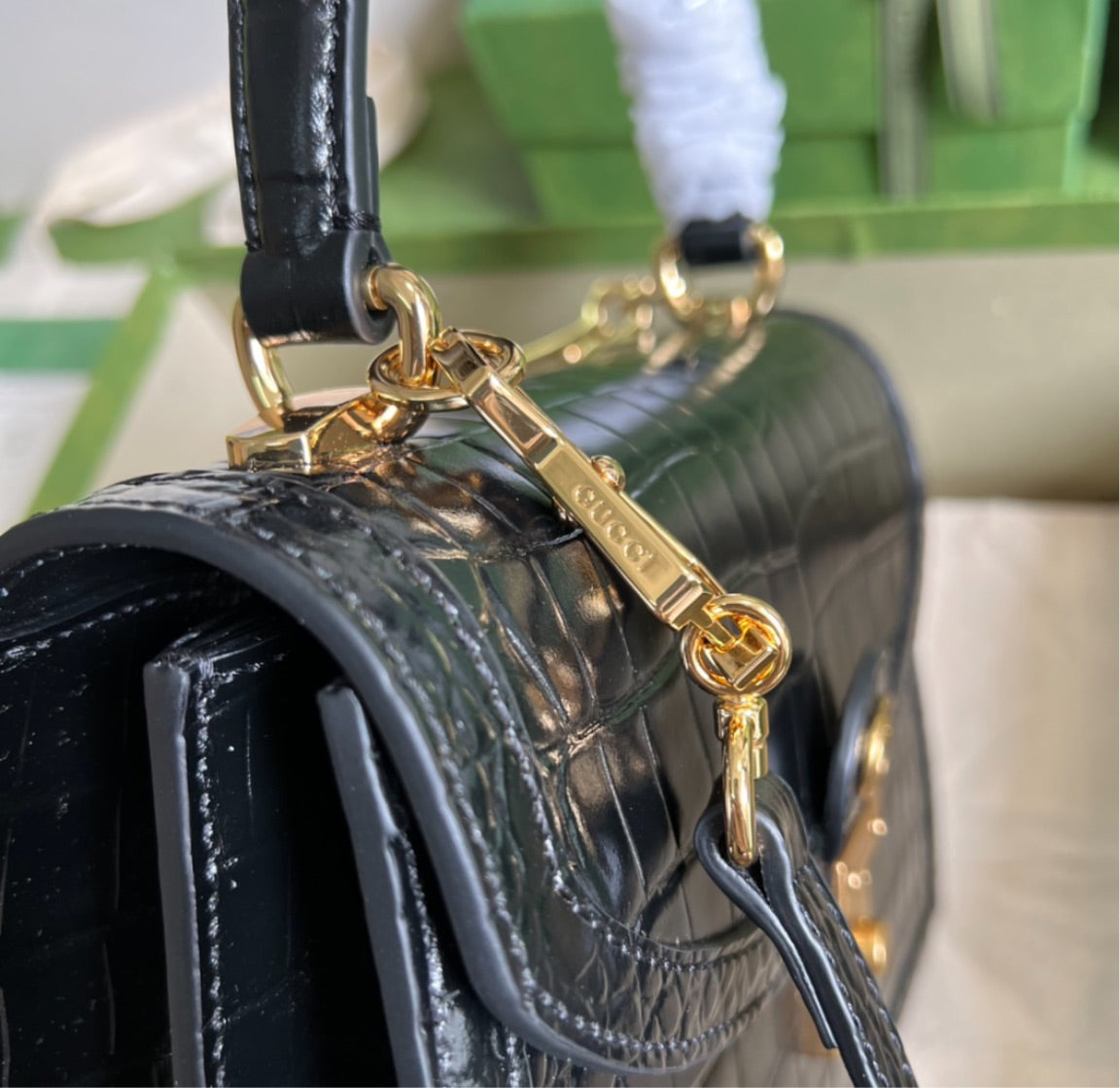 Gucci Woman Shoulder Bag Style 17