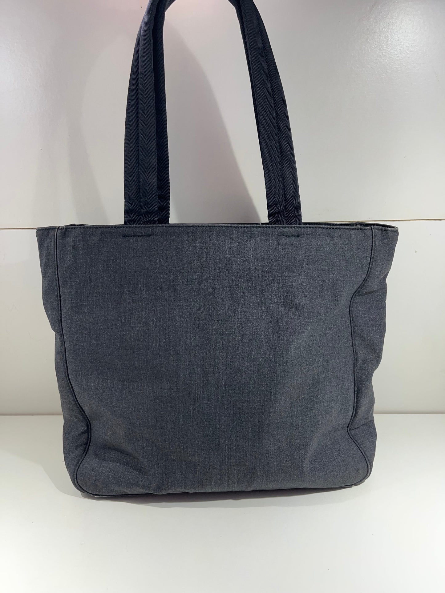 Prada grå Luxury Handbag