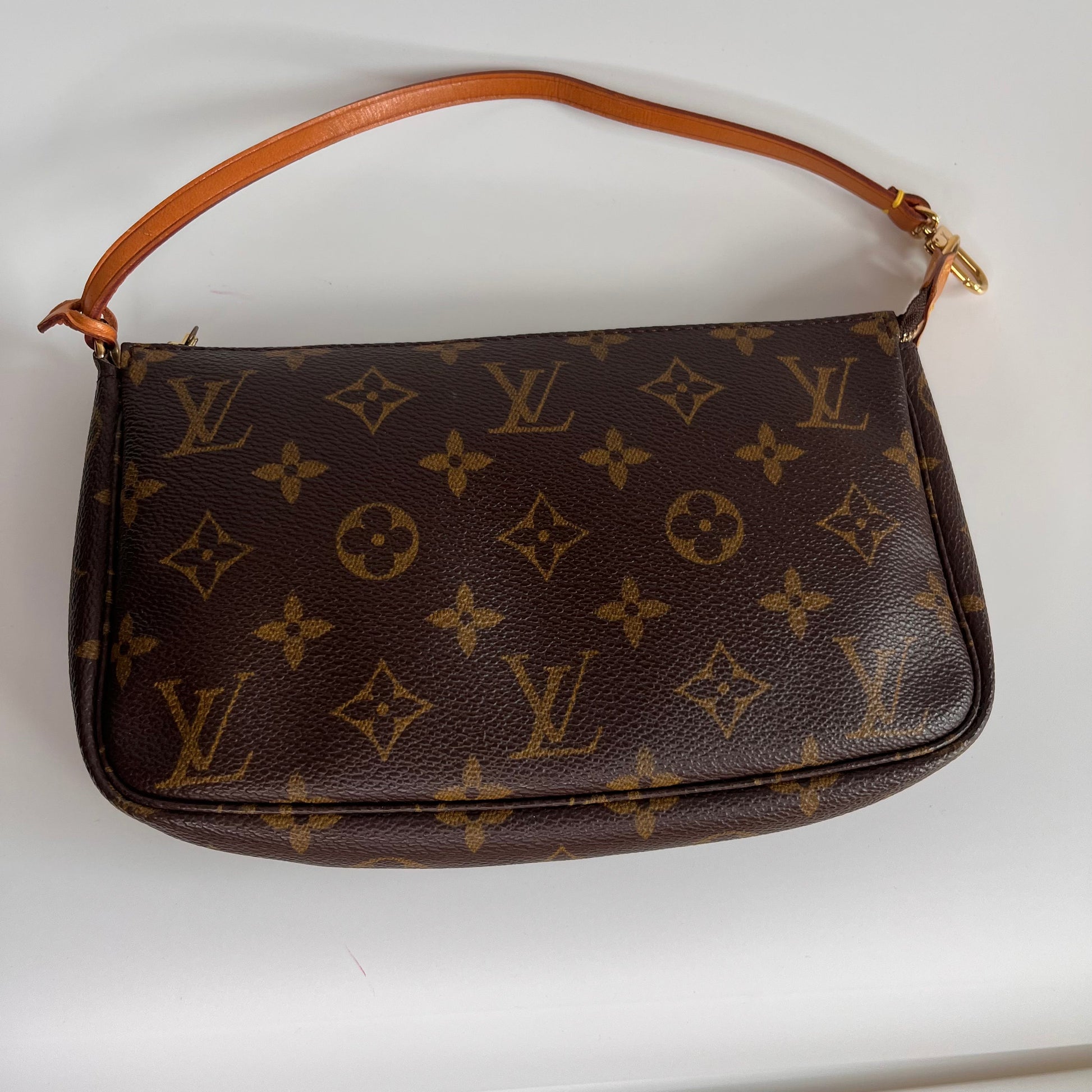 Louis Vuitton pochette accessoires classic brown