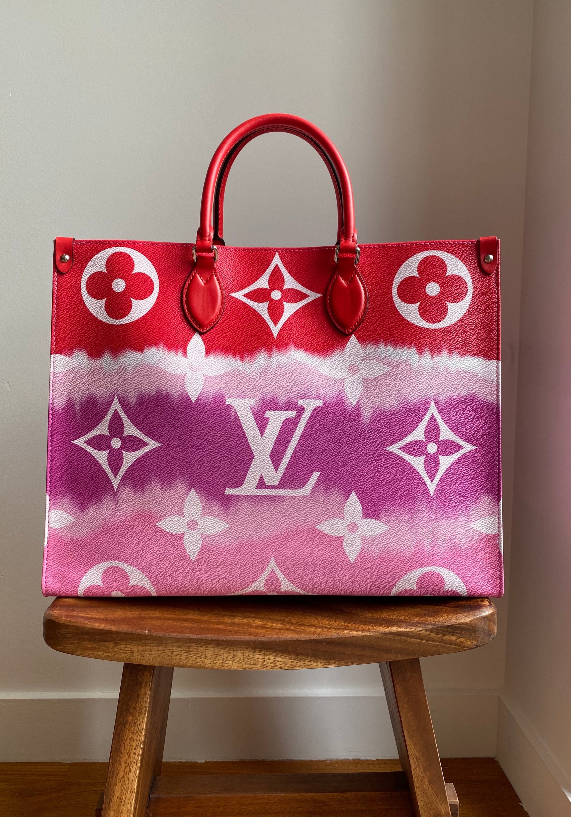 Louis Vuitton Onthego LV Escale Rouge Tote