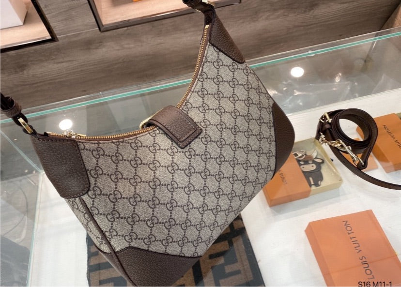 Gucci Classic Woman Handbag Style 1