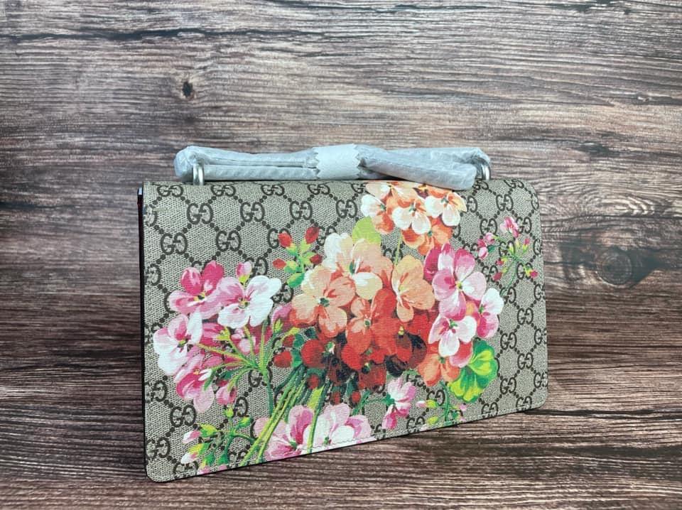 Gucci Flora Canvas Chain Shoulder Bag