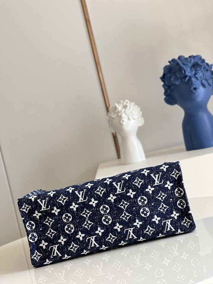 Louis Vuitton MM Bag