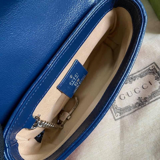 Gucci GG Marmont Shoulder Bag Style 2