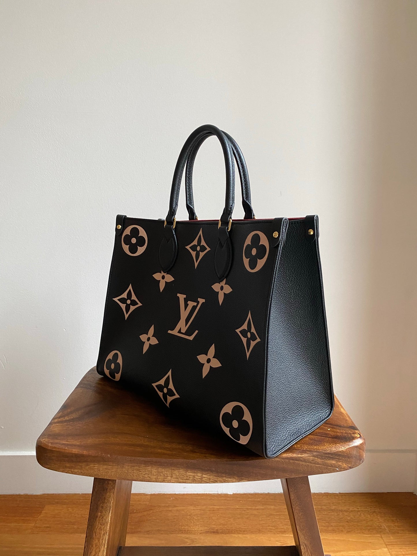 Louis Vuitton Empreinte OnTheGo GM Tote