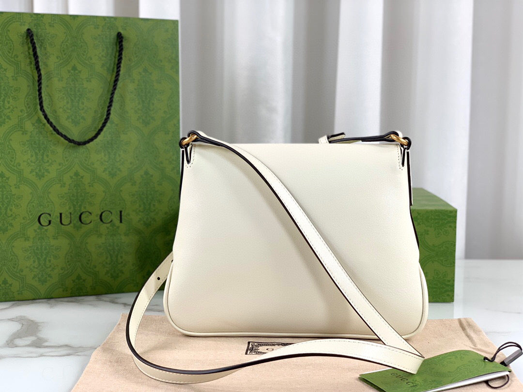 Gucci Leather Shoulder Bag Style 32