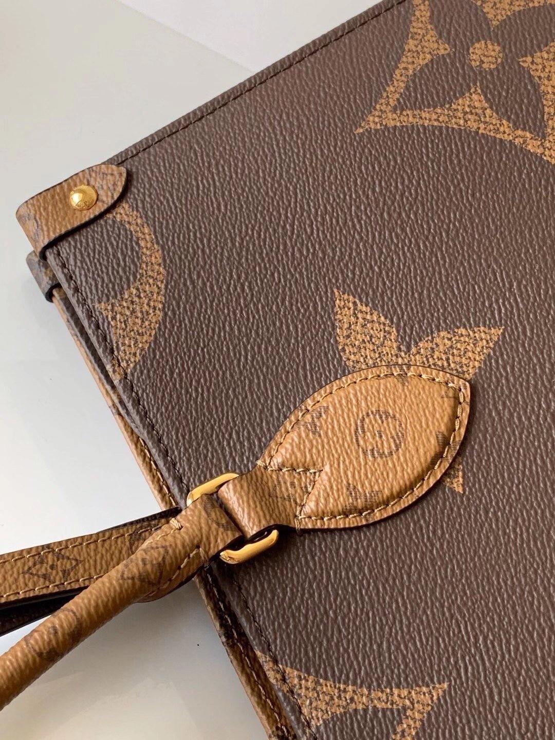 Louis Vuitton MM Tote Bag
