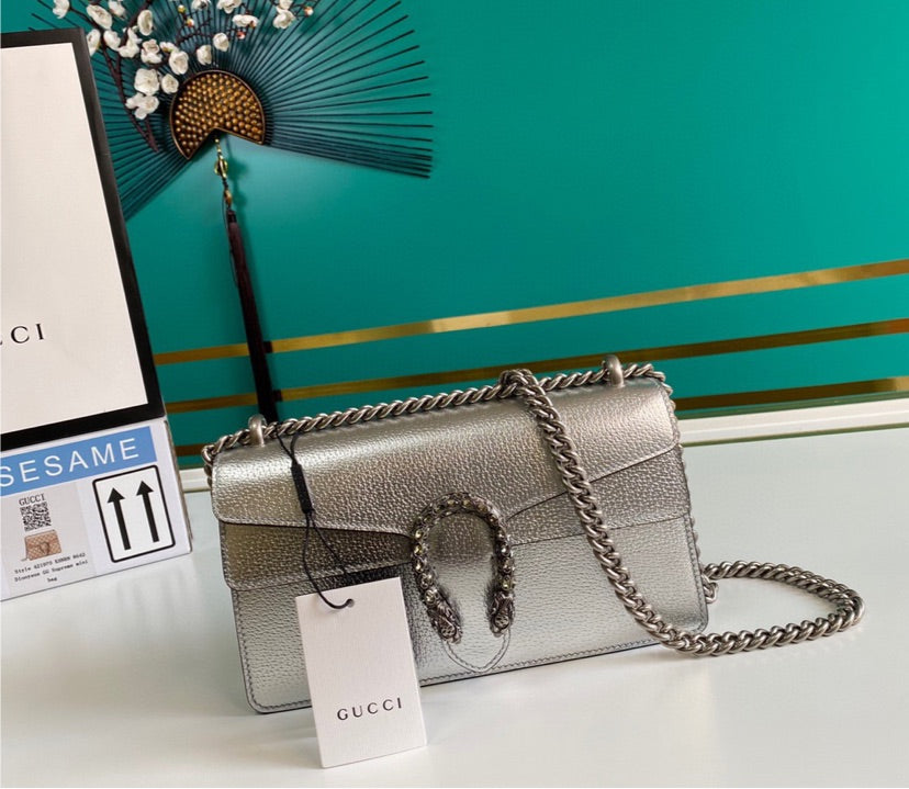 Gucci Silver Leather Shoulder Bag