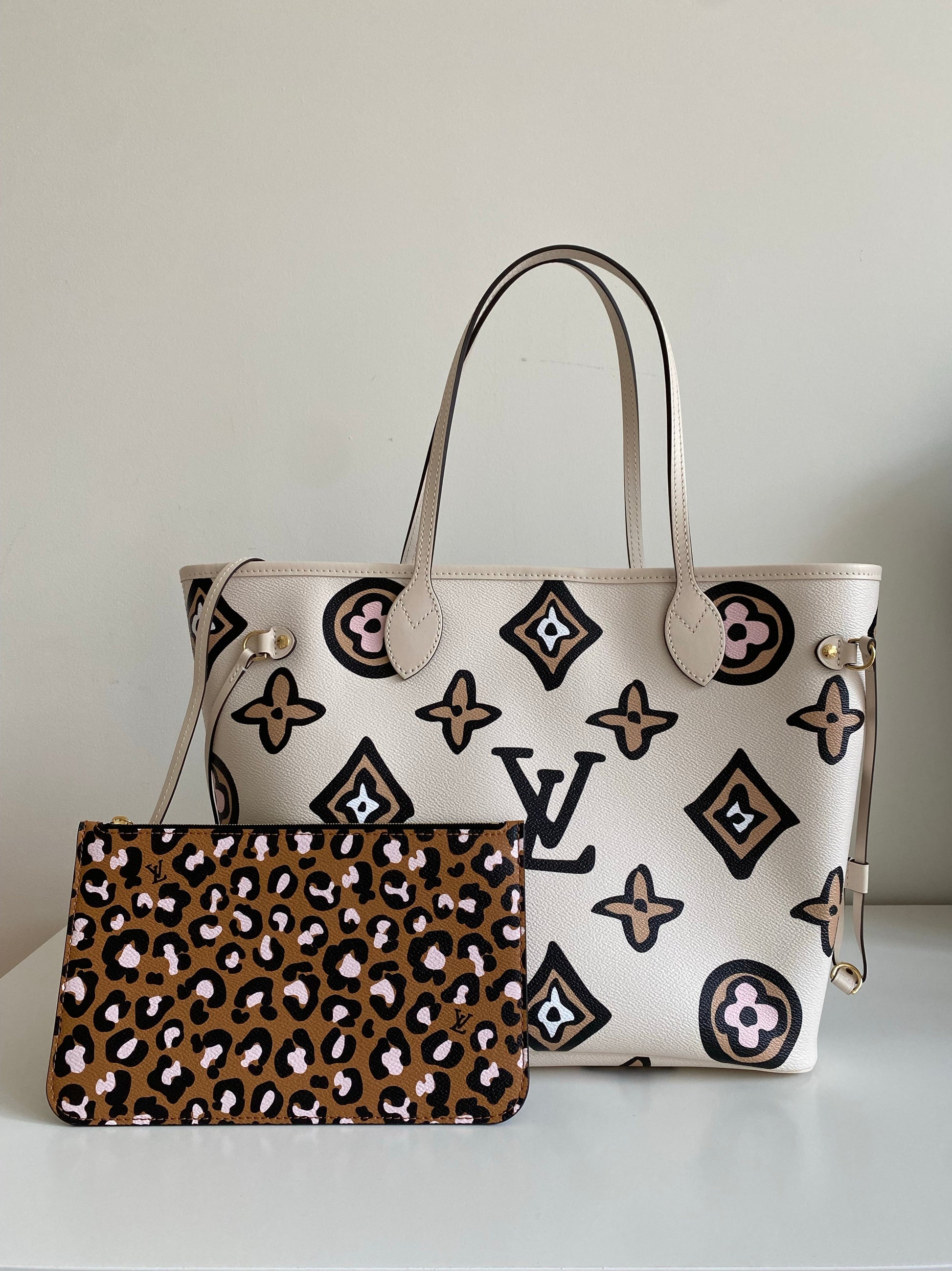Louis Vuitton Neverfull MM Tote