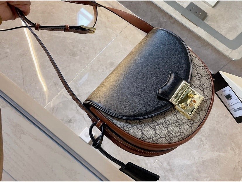 Gucci Crossbody Style 187