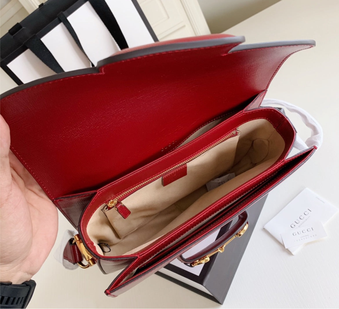 Gucci Woman Shoulder Bag Style 15