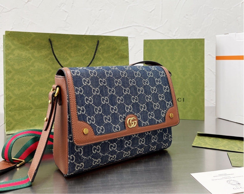 Gucci Woman Shoulder Bag Style 9