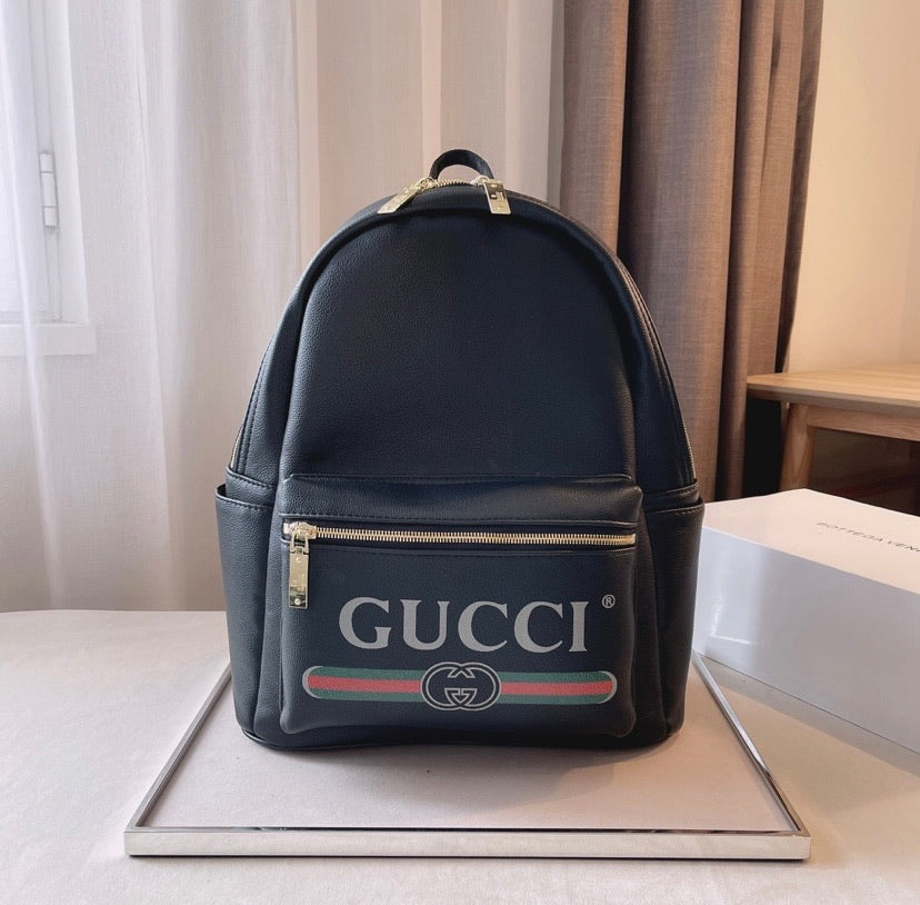Gucci Leather Handbag Style 9