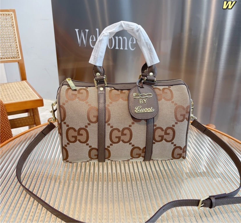 Gucci Woman Handbag Style 2