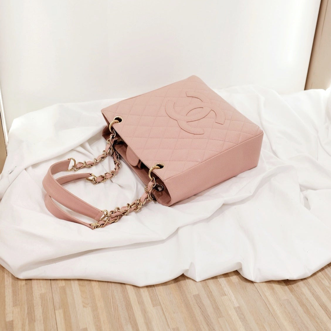 Chanel Tote Bag - Lynora Bags