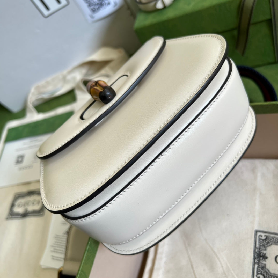 Gucci Bamboo Leather Shoulder Bag Style 9