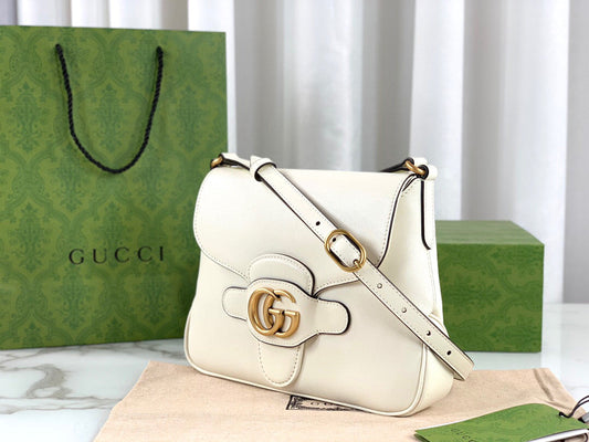 Gucci Leather Shoulder Bag Style 65