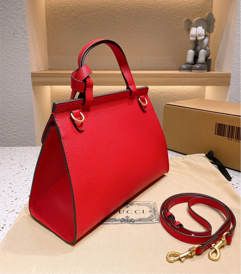 Gucci Leather Shoulder Bag Style 29