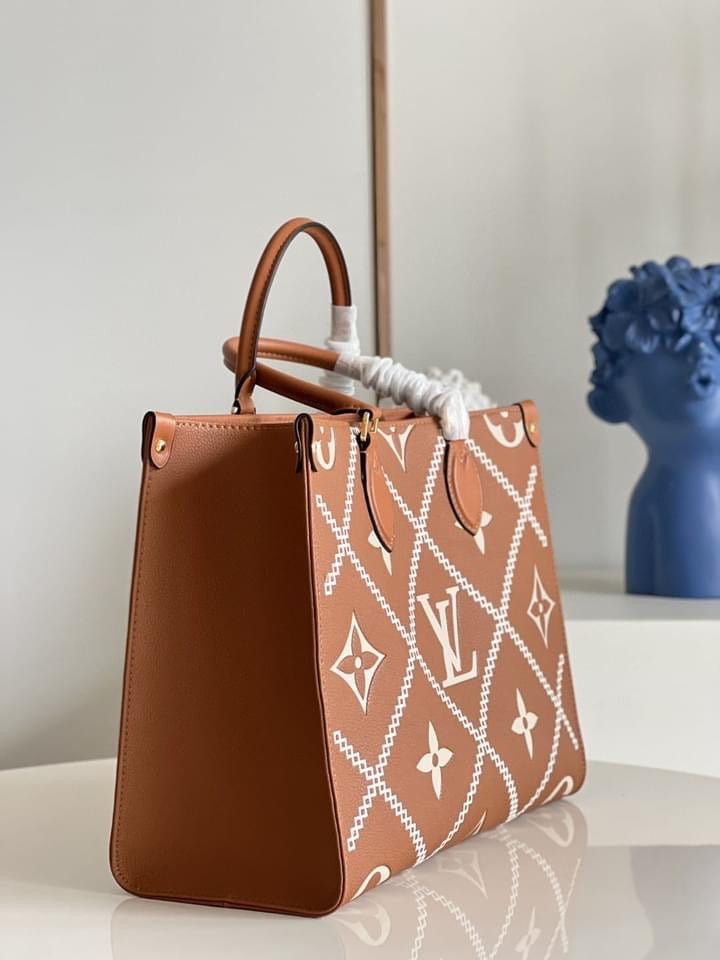 Louis Vuitton MM Bag