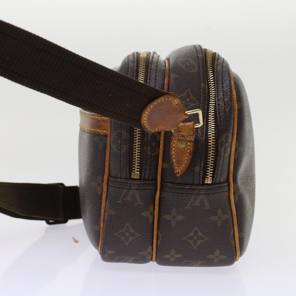 LOUIS VUITTON Monogram Reporter PM Shoulder Bag LV ki3178