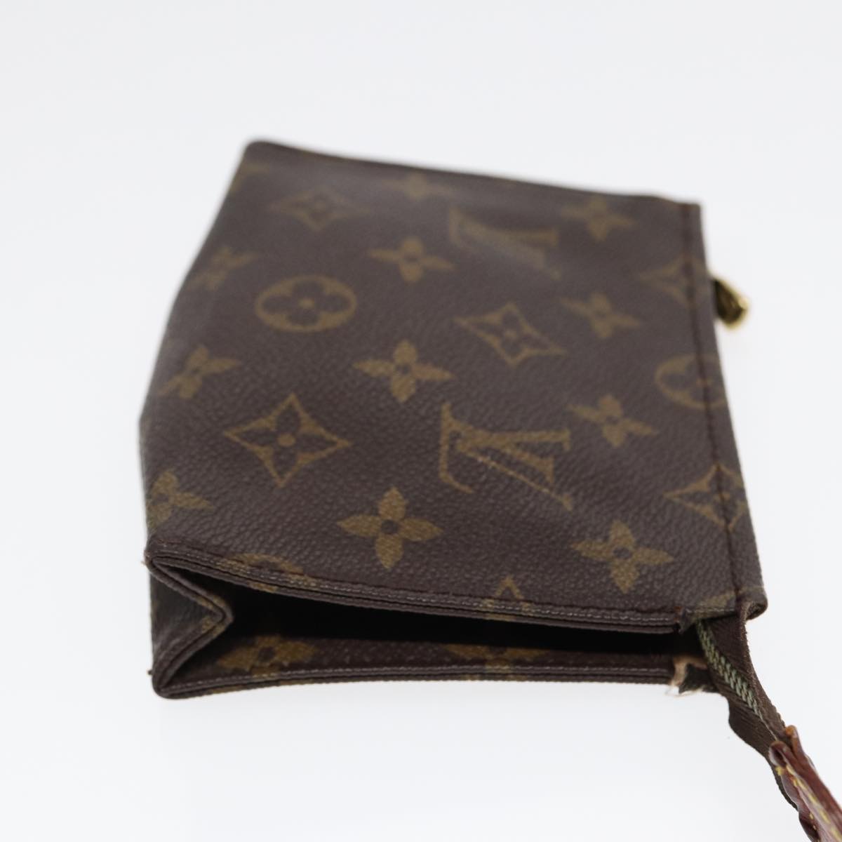 LOUIS VUITTON Monogram Poche Toilette 15 Pouch LV Auth ki4740