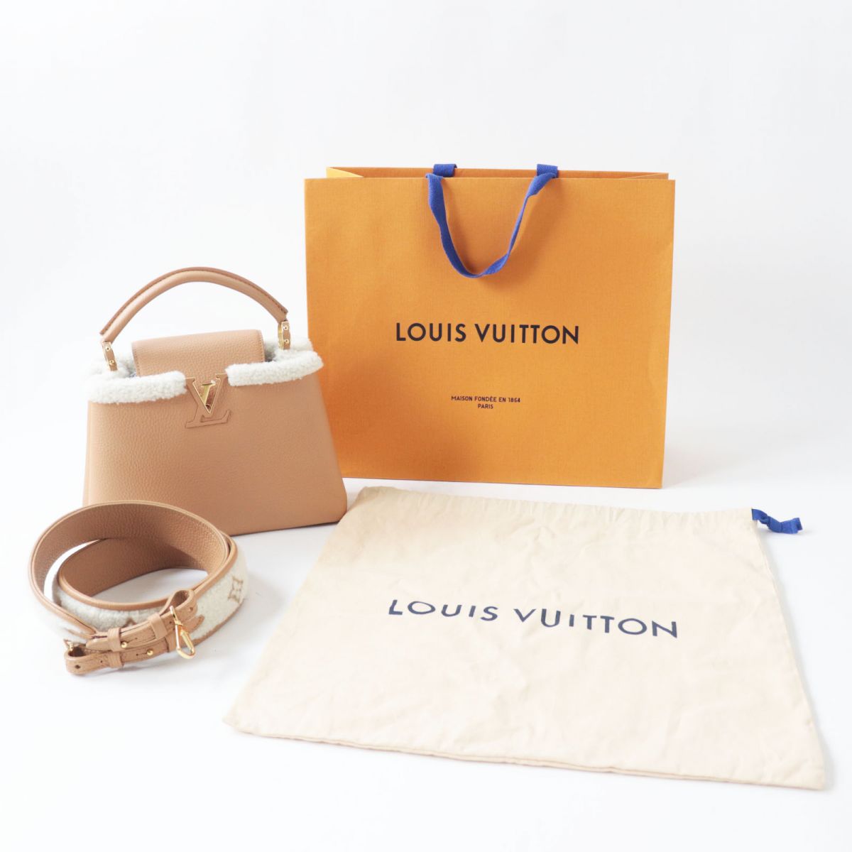 LOUIS VUITTON Shoulder Bag Taurillon Clemence Leather beige Capusine BB