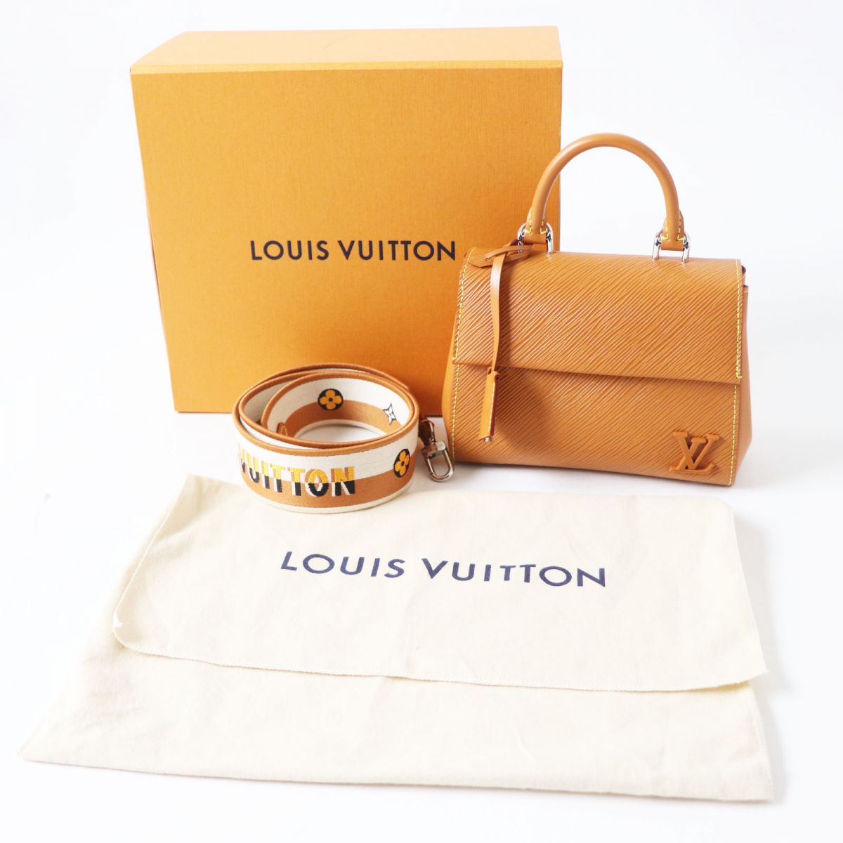 LOUIS VUITTON Shoulder Bag Epi Leather golden honey Cluny BB