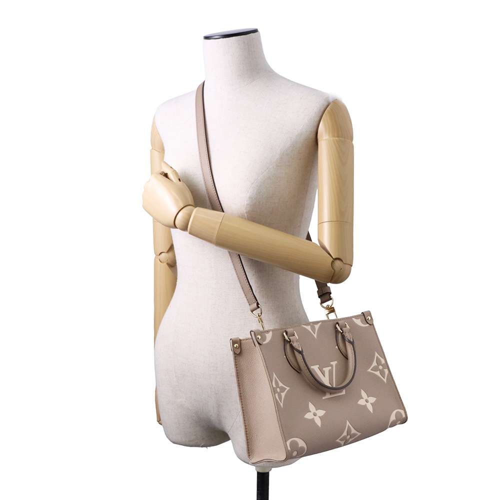 LOUIS VUITTON Onthego Tourterelle/ClaimM45779 Monogram Empreinte Leather Monogram Giant Size PM