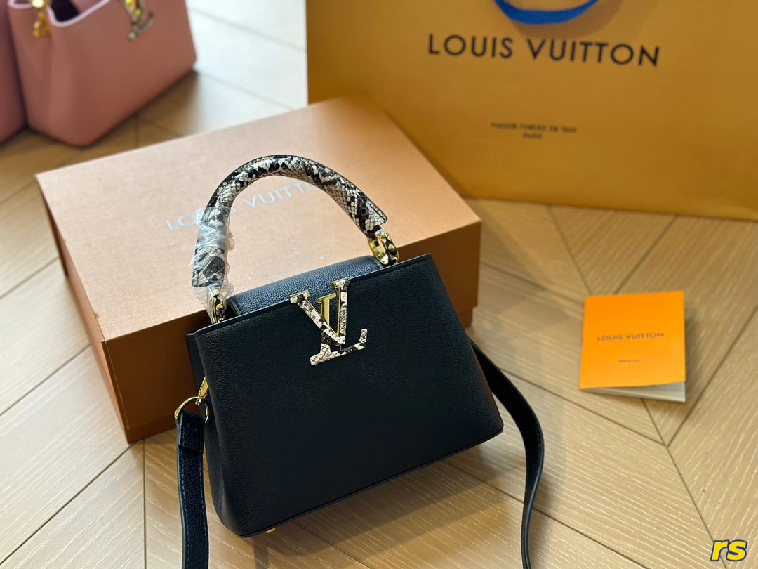 Louis Vuitton Capucines Handbag( 27cm)