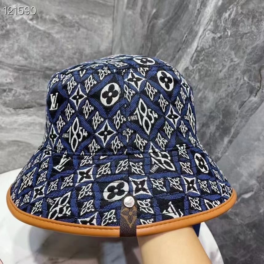 Louis vuitton caps or bucket hat