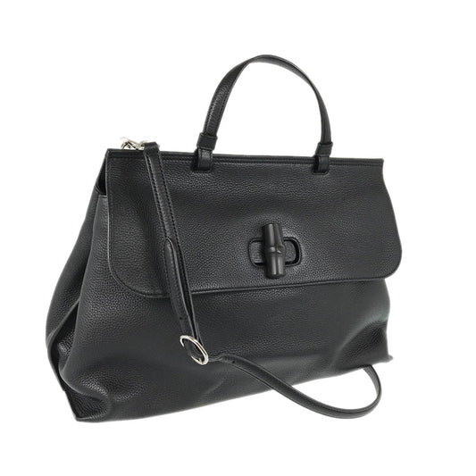 Gucci Twist Leather Shoulder Bag