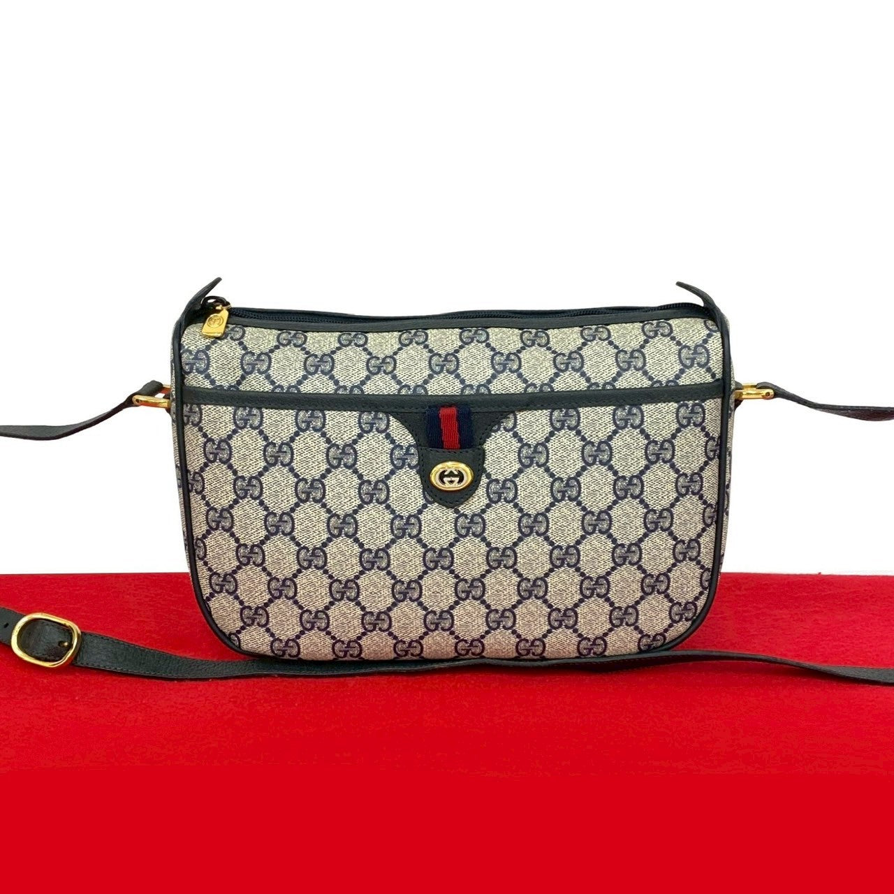 Gucci GG Logo Leather Shoulder Bag