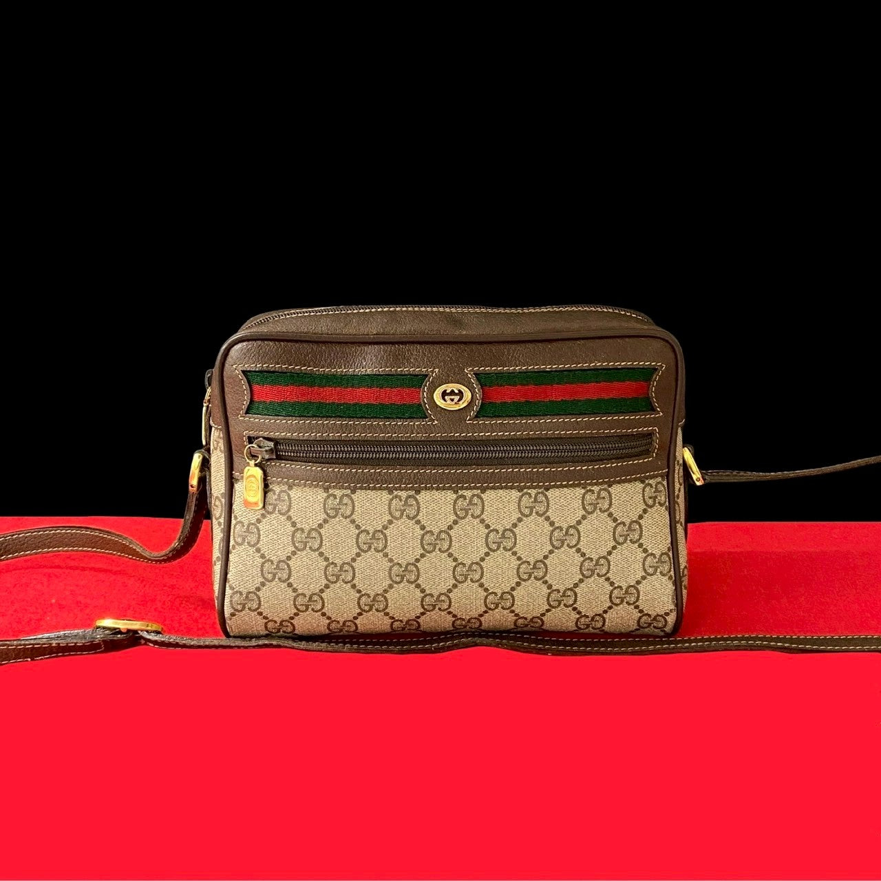 Gucci Old Gucci GG Logo Leather Shoulder Bag