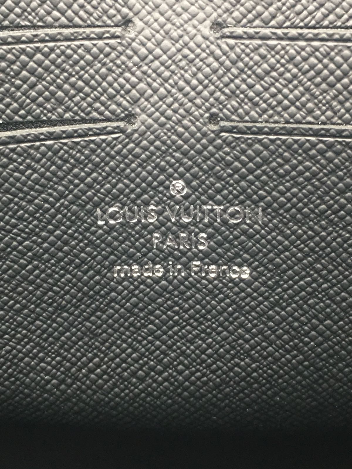 Louis Vuitton | Pochette Voyage MM Crossbody