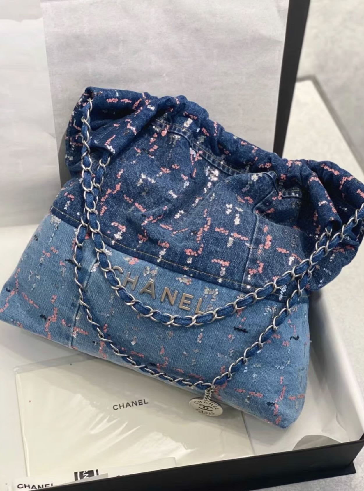 Chanel 22 handbag