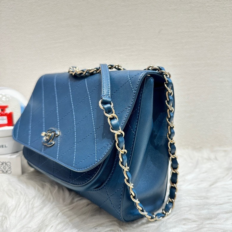 Chanel Saddle Handbag Bag - Lynora Bags