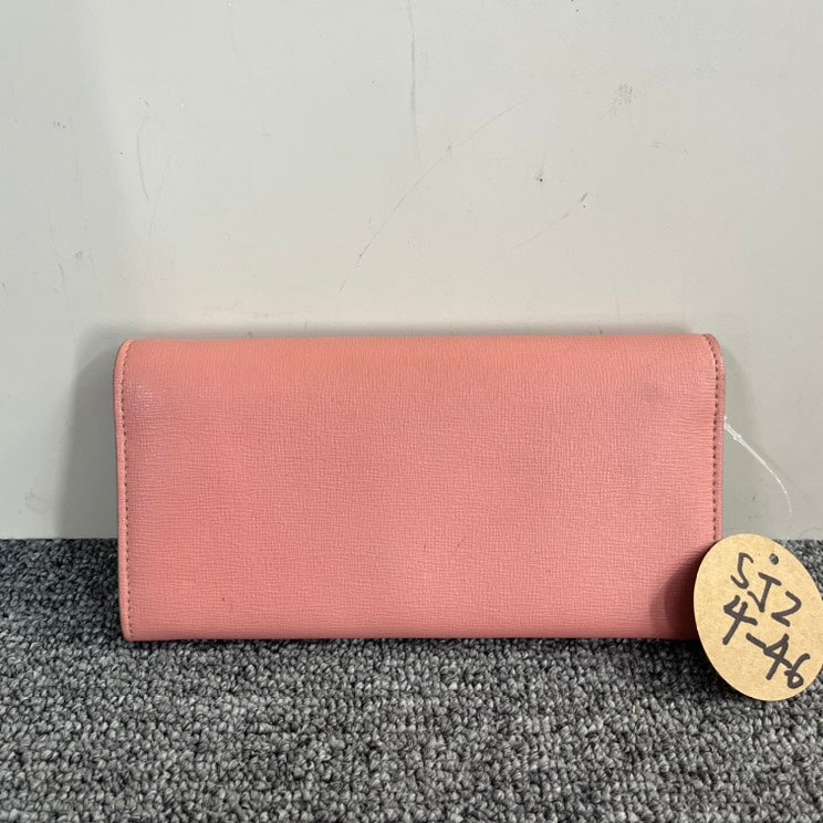 Fendi Clutch Woc Wallet On Chain Sj24-46