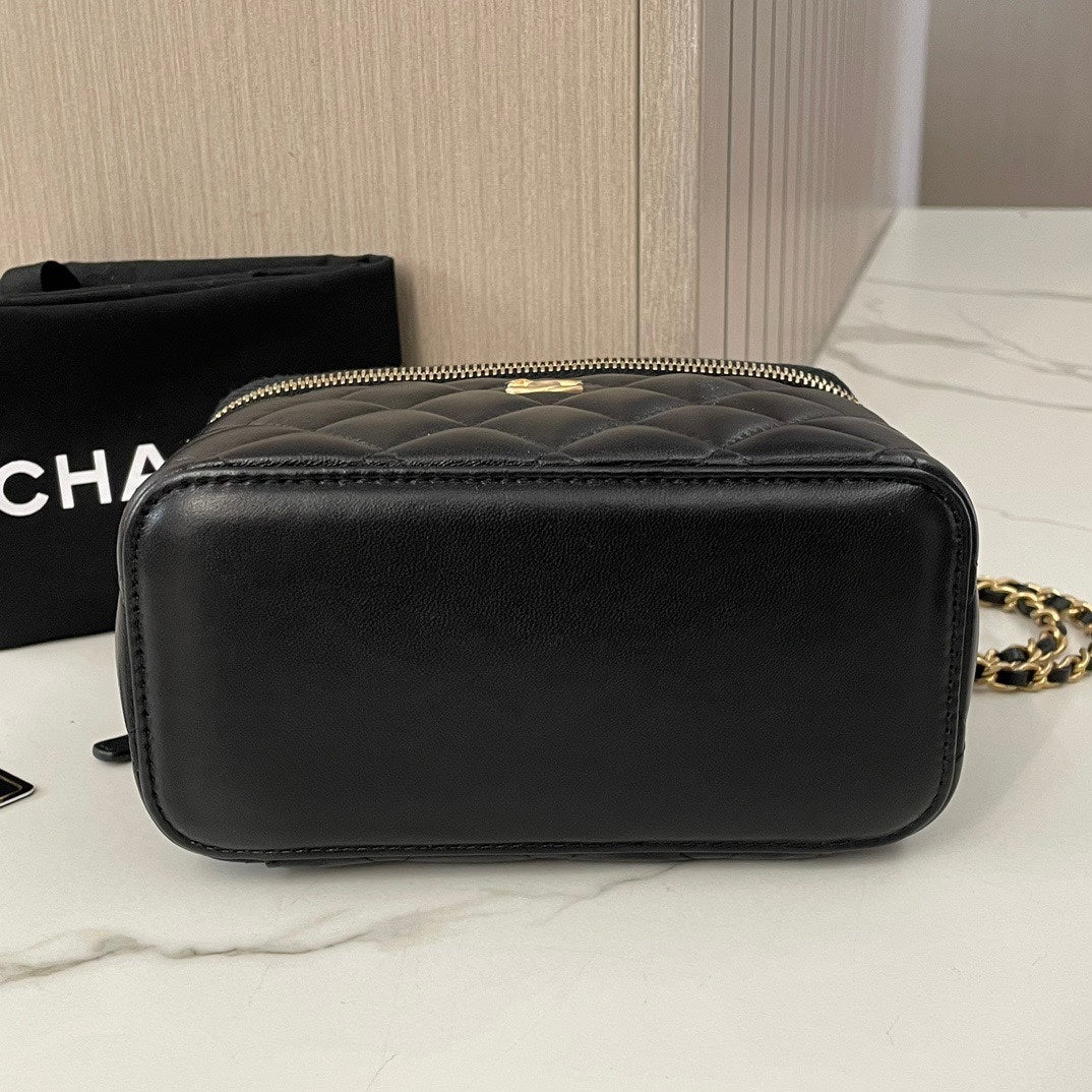 Chanel Box Bag with Adjustable Chain 31xxxxx Purchased in 2021